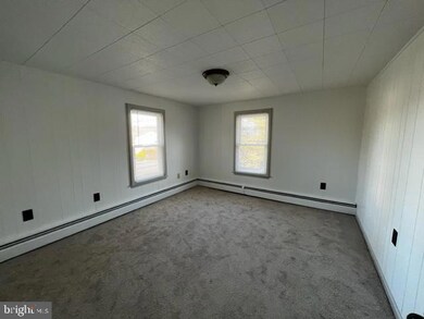 3114 Pricetown Rd, Temple, PA 19560 - photo 4