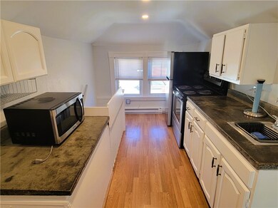 10 Braman St unit 3, Newport, RI 02840 - photo 7