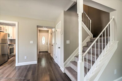04-FOYER