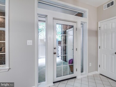 1349 Garden Wall Cir unit 608, Reston, VA 20194 - photo 2