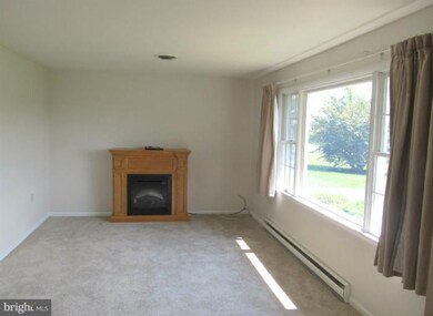 7027 Horst Rd, Chambersburg, PA 17202 - photo 2