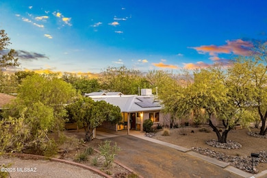 2-web-or-mls-5442 E 7th St - MLS Images