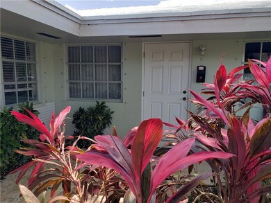 Nicely landscaped and desirable location in Lighth