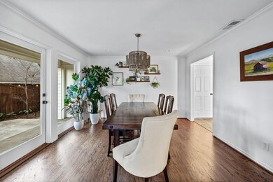 2726 Lawtherwood Ct, Dallas, TX 75214 - photo 7