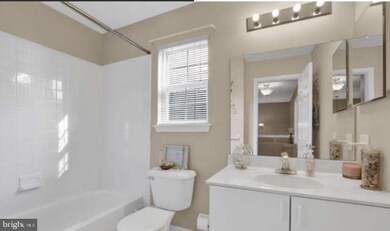 539 Jason Dr, Southampton, PA 18966 - photo 4