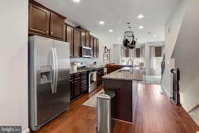 8122 Hollow Ct, Severn, MD 21144 - photo 4