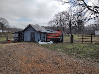 340 India Rd, Paris, TN 38242 - photo 3