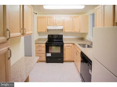 504 Curtis Ct, Chesterbrook, PA 19087 - photo 5