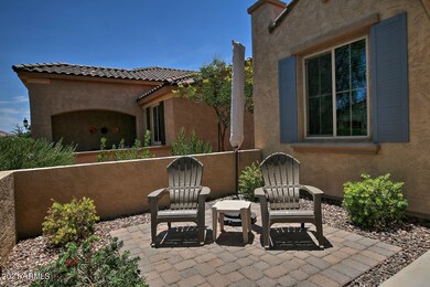 7355 W Stony Quail Way-large-005-005-Fro