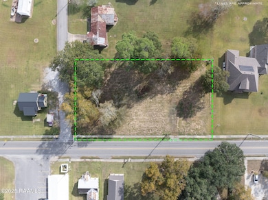 209 W Milton Ave, Milton, LA 70558 - photo 5