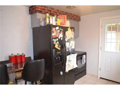 Kitchen. How convenient is the breakfast bar to th