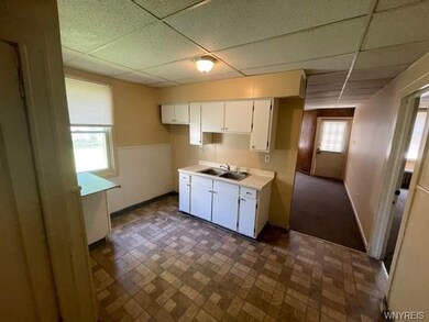 2734 Orleans Ave, Niagara Falls, NY 14303 - photo 2