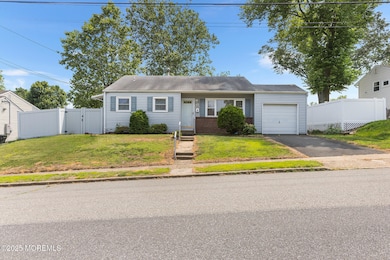 13 Copper Ln Hazlet, NJ-01