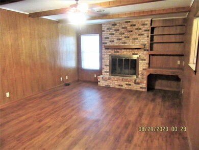 200 Texoma Dr, Whitesboro, TX 76273 - photo 5