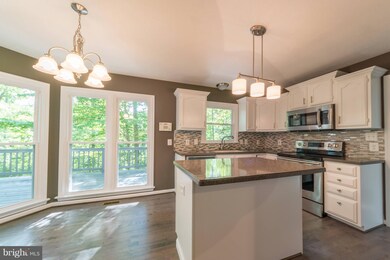 6511 Forest Grove Dr, Fredericksburg, VA 22407 - photo 3