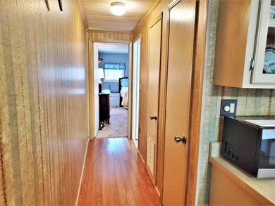 89 Zachary Dr, Hooksett, NH 03106 - photo 7