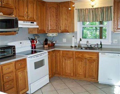 9 Arch St, Westborough, MA 01581 - photo 7