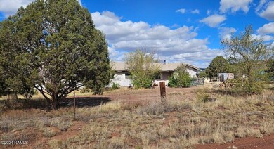 817 W Highland St, Ash Fork, AZ 86320 - photo 4