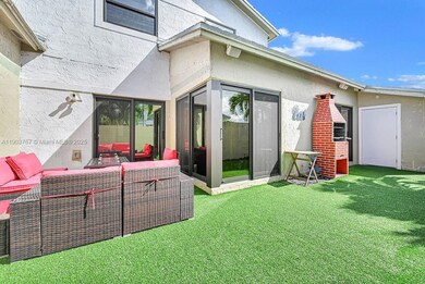 6590 SW 152nd Place unit 2590, Miami, FL 33193 - photo 5