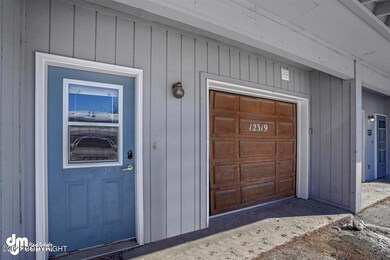 02-Front Exterior (2)