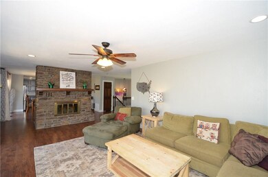 8 Pease Dr, Bella Vista, AR 72715 - photo 5