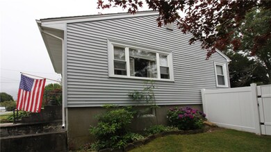 47 James M Beardsworth Rd Rd, Tiverton, RI 02878 - photo 4