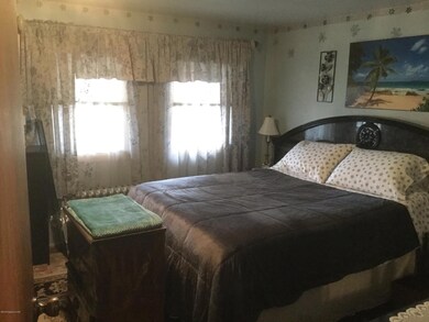 1st floor back room