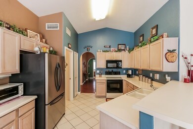 008-Kitchen-2919959-large