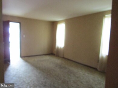 709 Andrews Ave, Darby, PA 19023 - photo 6