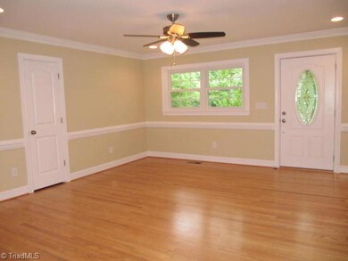 427 Hawthorne Dr, Asheboro, NC 27205 - photo 4