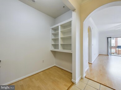 12957 Centre Park Cir unit 202, Herndon, VA 20171 - photo 2