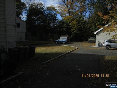 304 S Broad St, Ridgewood, NJ 07450 - photo 2