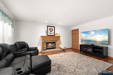 40W134 James Michener Dr unit 1, Saint Charles, IL 60175 - photo 6