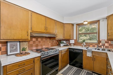 336 S Wetmore St, Wichita, KS 67209 - photo 7