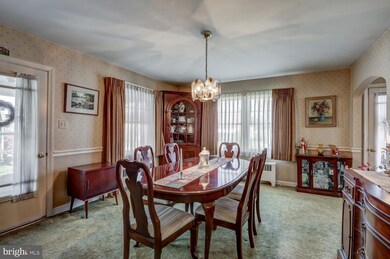 120 N Custer Ave, New Holland, PA 17557 - photo 5