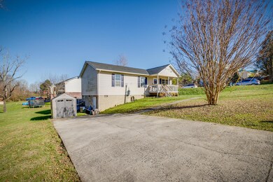 144 Hughes St, Johnson City, TN 37601 - photo 3