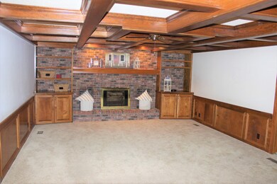 5566 N Cypress St, Newburgh, IN 47630 - photo 7