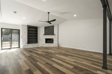 2401 S Chestnut Ave, Broken Arrow, OK 74012 - photo 5