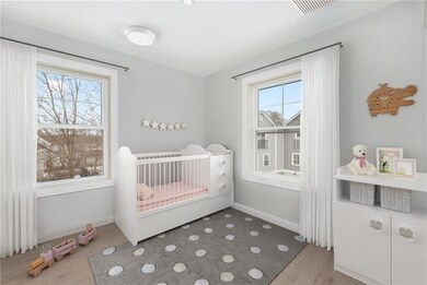 13 Nobert St unit 4, Warren, RI 02885 - photo 5