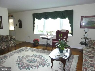 210 Dorset Way, Chalfont, PA 18914 - photo 2