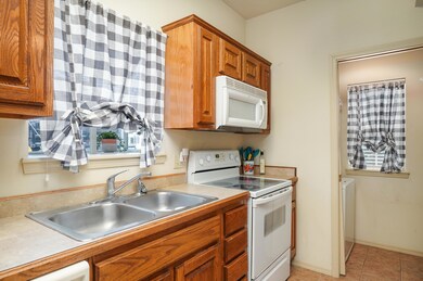 5 Bermuda Dr Unit 2-7