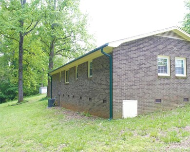 110 Sleepy Ln, Shelby, NC 28152 - photo 6