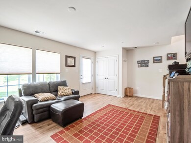 2732 Pinebrook Rd, Landover, MD 20785 - photo 5