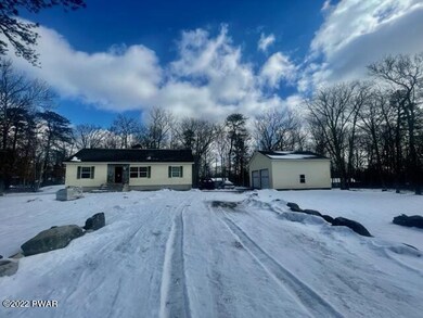 122 Robin Ln, Dingmans Ferry, PA 18328 - photo 2