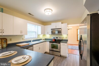 23112 Autumn Leaf Way, California, MD 20619 - photo 4