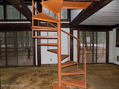 1112 Mountain Springs Dr, Reeders, PA 18352 - photo 6