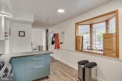 815 Martin Rd, Essex, MD 21221 - photo 7