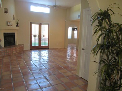 505 S Edgeside Ave, Tucson, AZ 85748 - photo 4