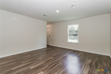 1005 S 22nd St, Temple, TX 76501 - photo 4