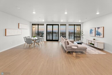 Floor to Ceiling Windows